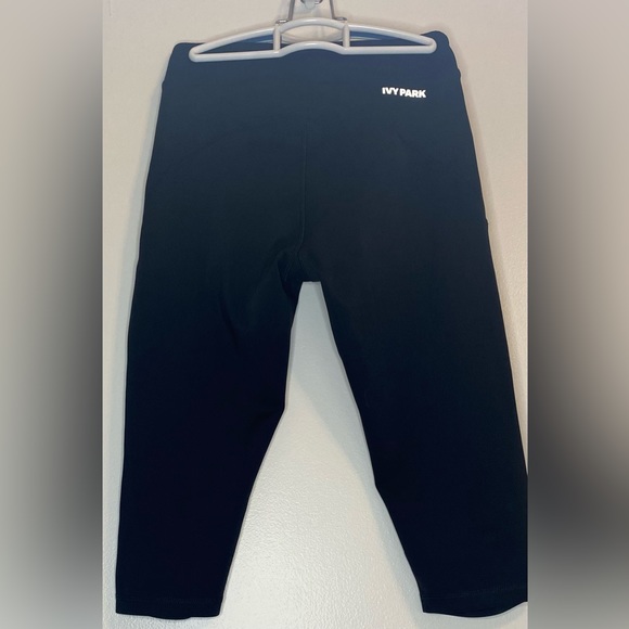 Beyonce Ivy Park Mid Rise Capri Leggings in Black Size M - Picture 5 of 5